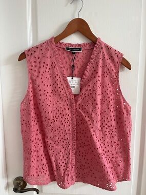 Melanie Lyne Dusty Rose Eyelet V-Neck Sleeveless Camisole